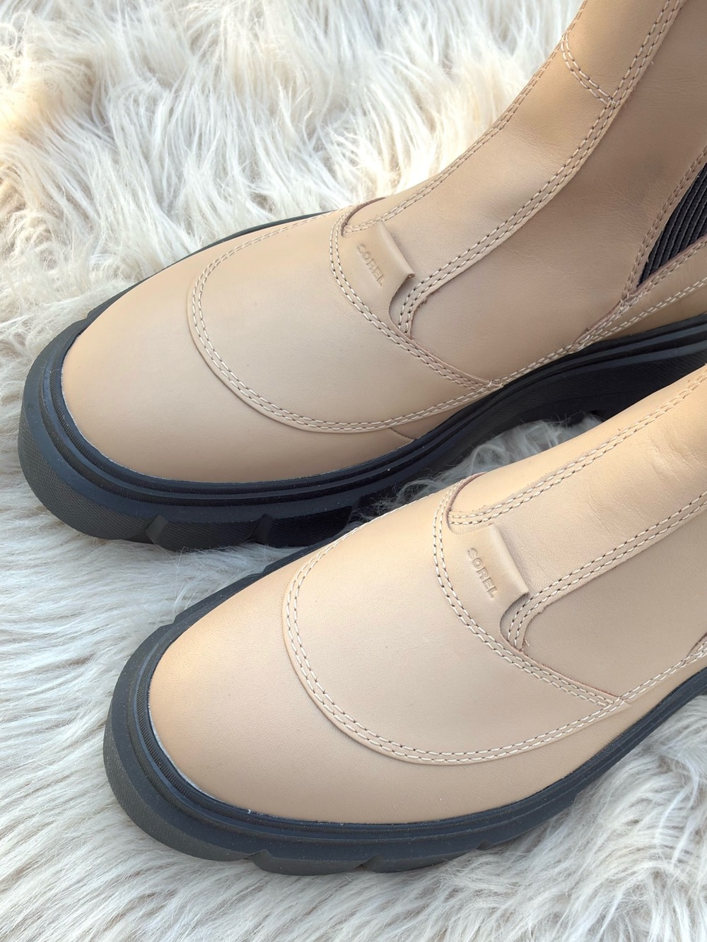 Sorel NWT Caribou X WP Chelsea Boots Women's Sz 9 - Picture 5 of 10